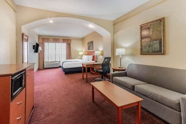 Suite - La Quinta Inn & Suites Hobbs
