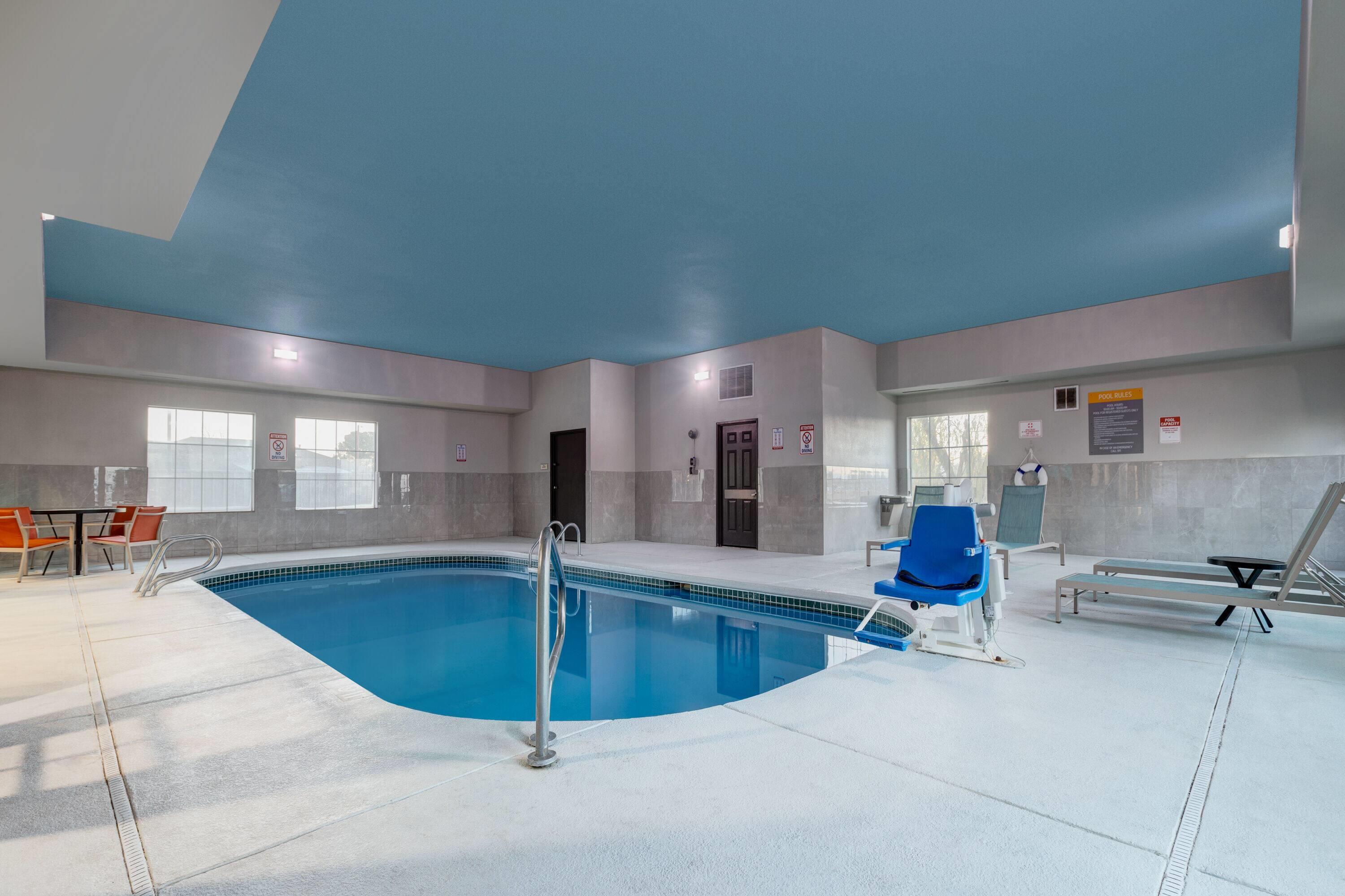 Pool - indoor | La Quinta Inn & Suites by Wyndham Hobbs