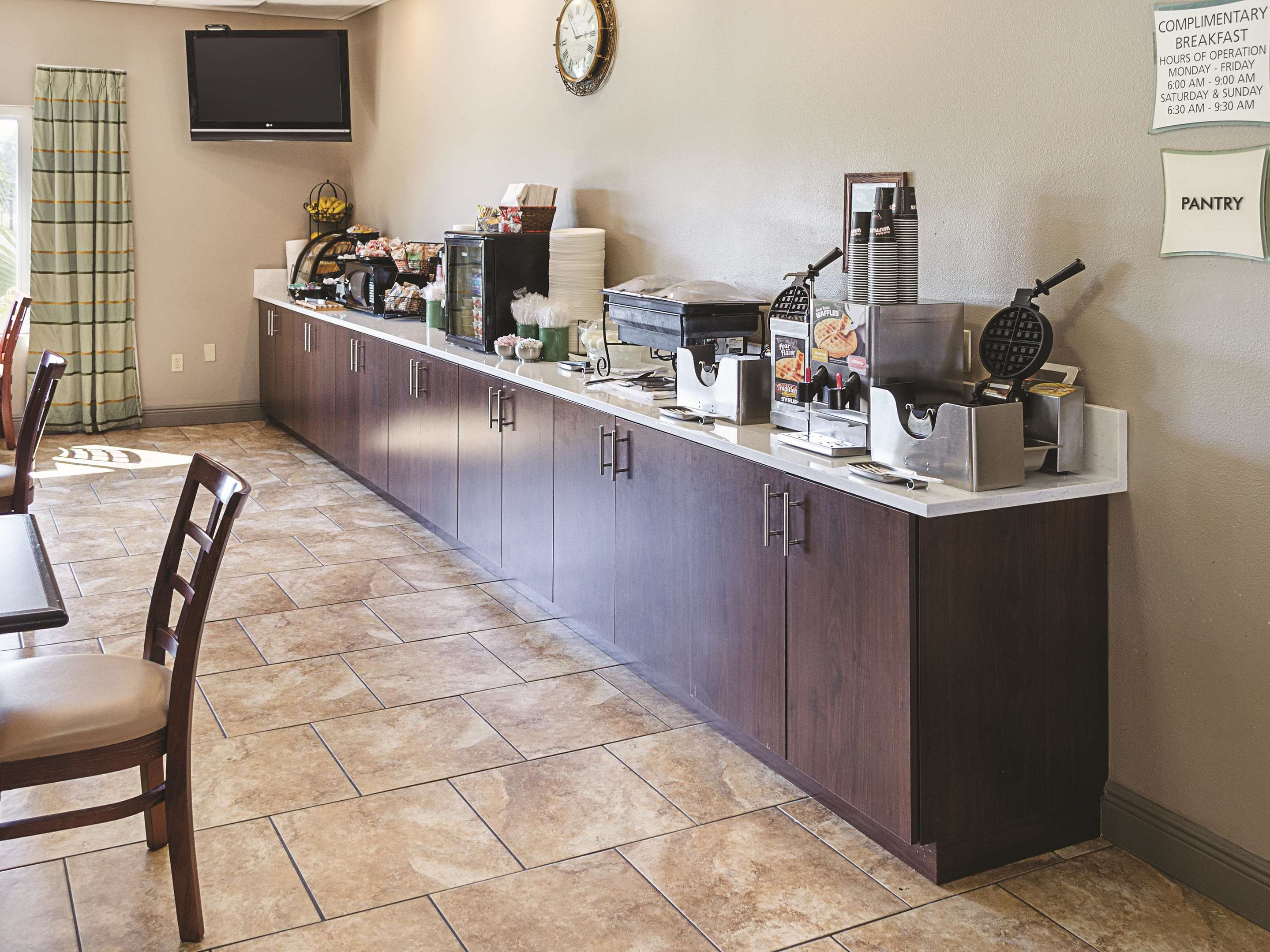 Property amenity | La Quinta Inn & Suites by Wyndham Biloxi