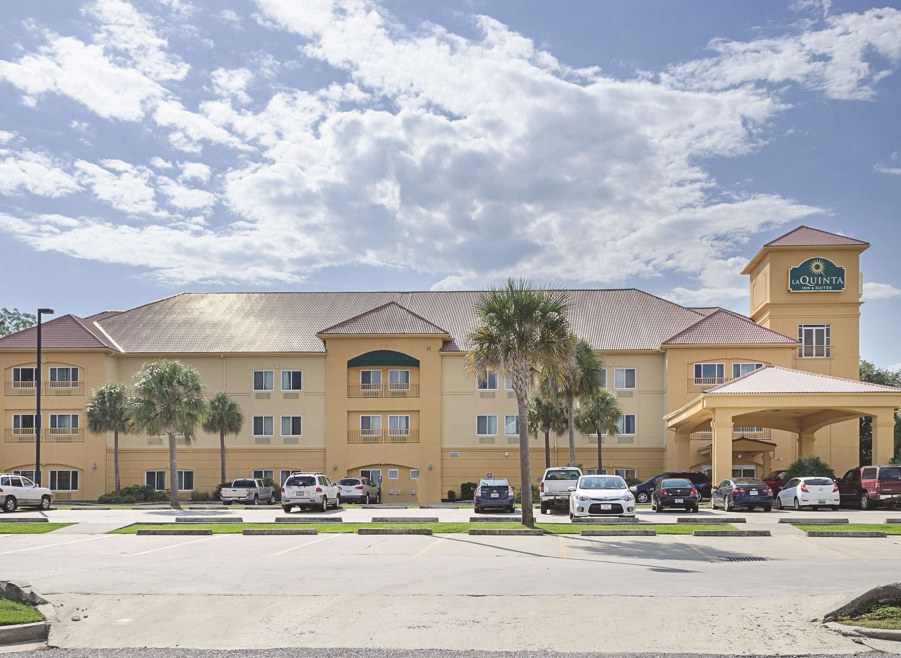 Exterior | La Quinta Inn & Suites by Wyndham Biloxi