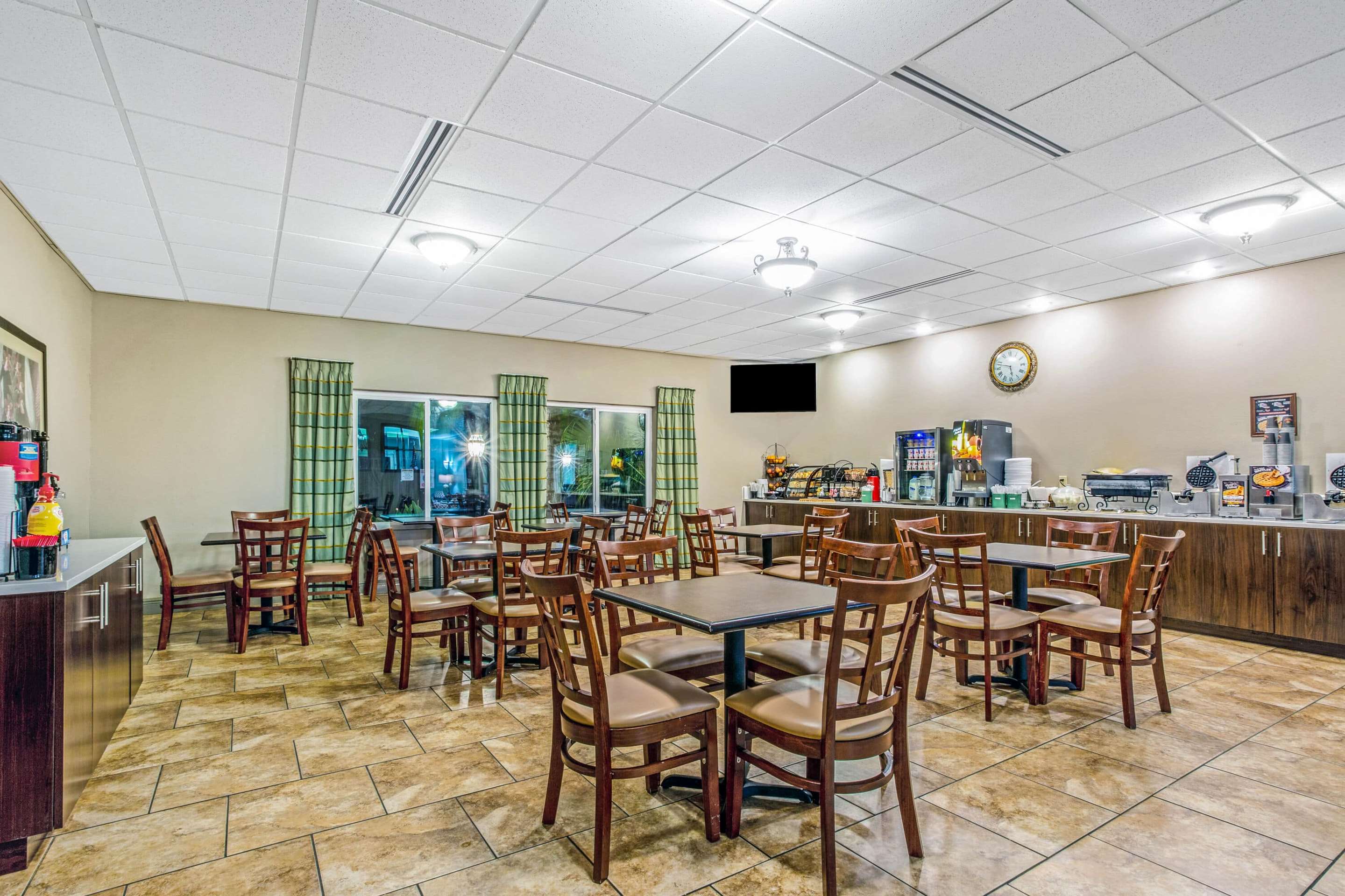 Property amenity | La Quinta Inn & Suites by Wyndham Biloxi