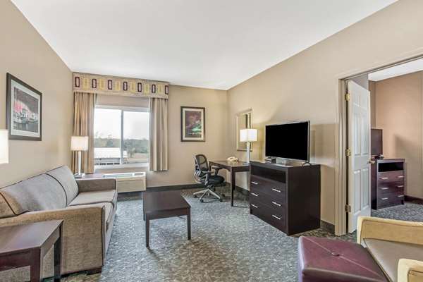 Suite - La Quinta Inn & Suites Biloxi - I-10, Exit 44