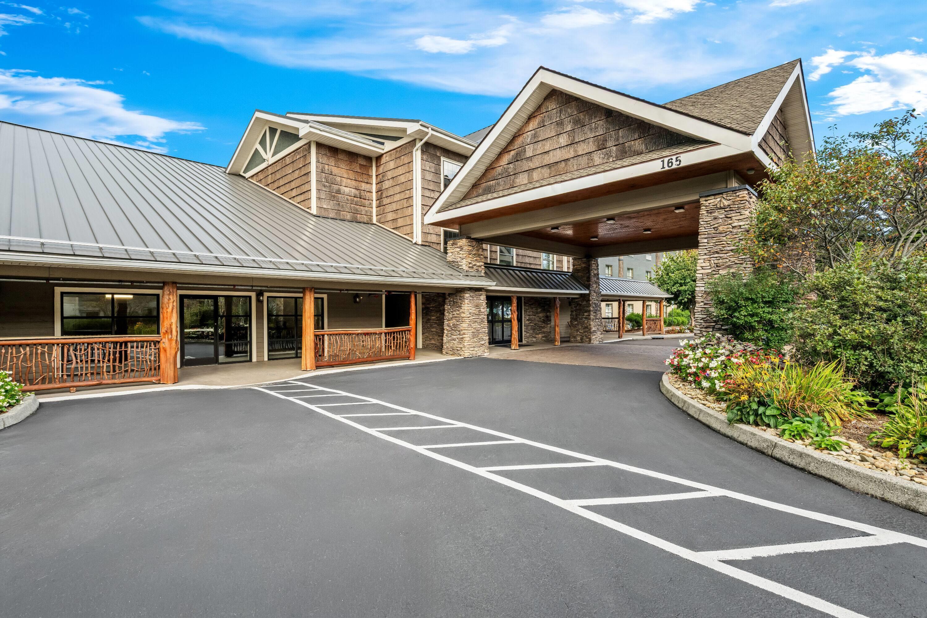 Exterior | La Quinta Inn & Suites by Wyndham Boone University