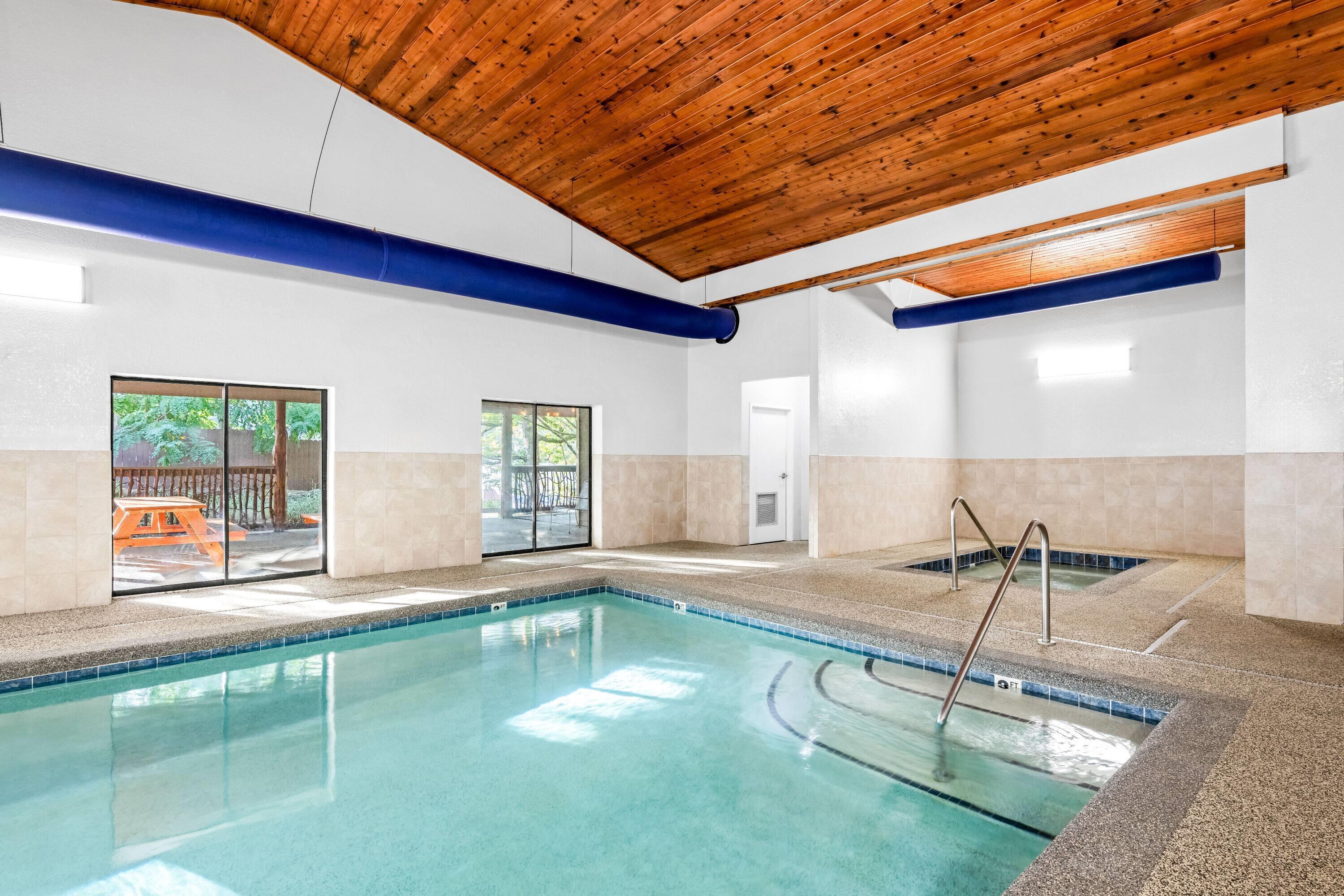 Pool - indoor | La Quinta Inn & Suites by Wyndham Boone University