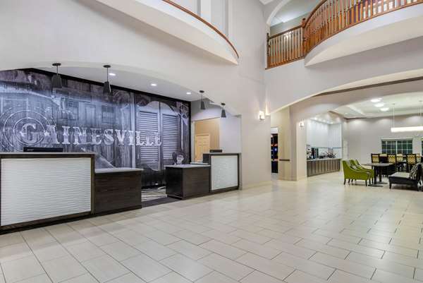  - La Quinta Inn & Suites Gainesville