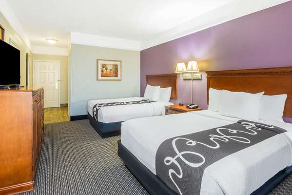  - La Quinta Inn & Suites Gainesville