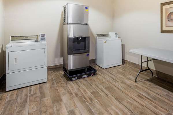 Amenities - La Quinta Inn & Suites Gainesville