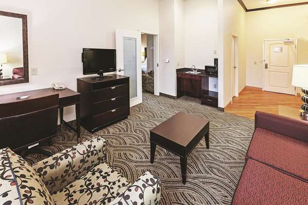 Suite - La Quinta Inn & Suites Burleson