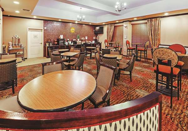  - La Quinta Inn & Suites Burleson