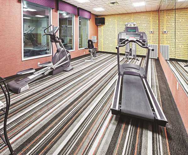 Fitness/ Exercise Room - La Quinta Inn & Suites Burleson
