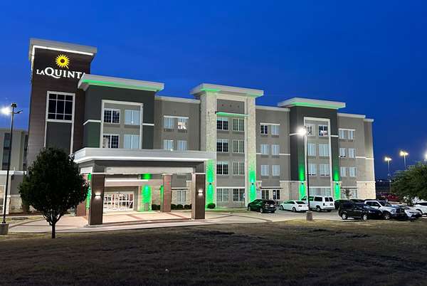 Exterior view - La Quinta Inn & Suites Burleson
