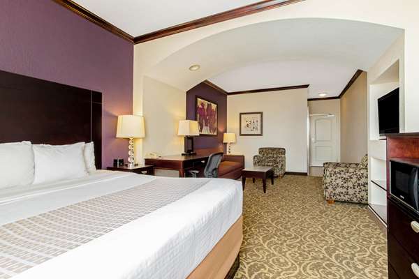 Suite - La Quinta Inn & Suites Burleson