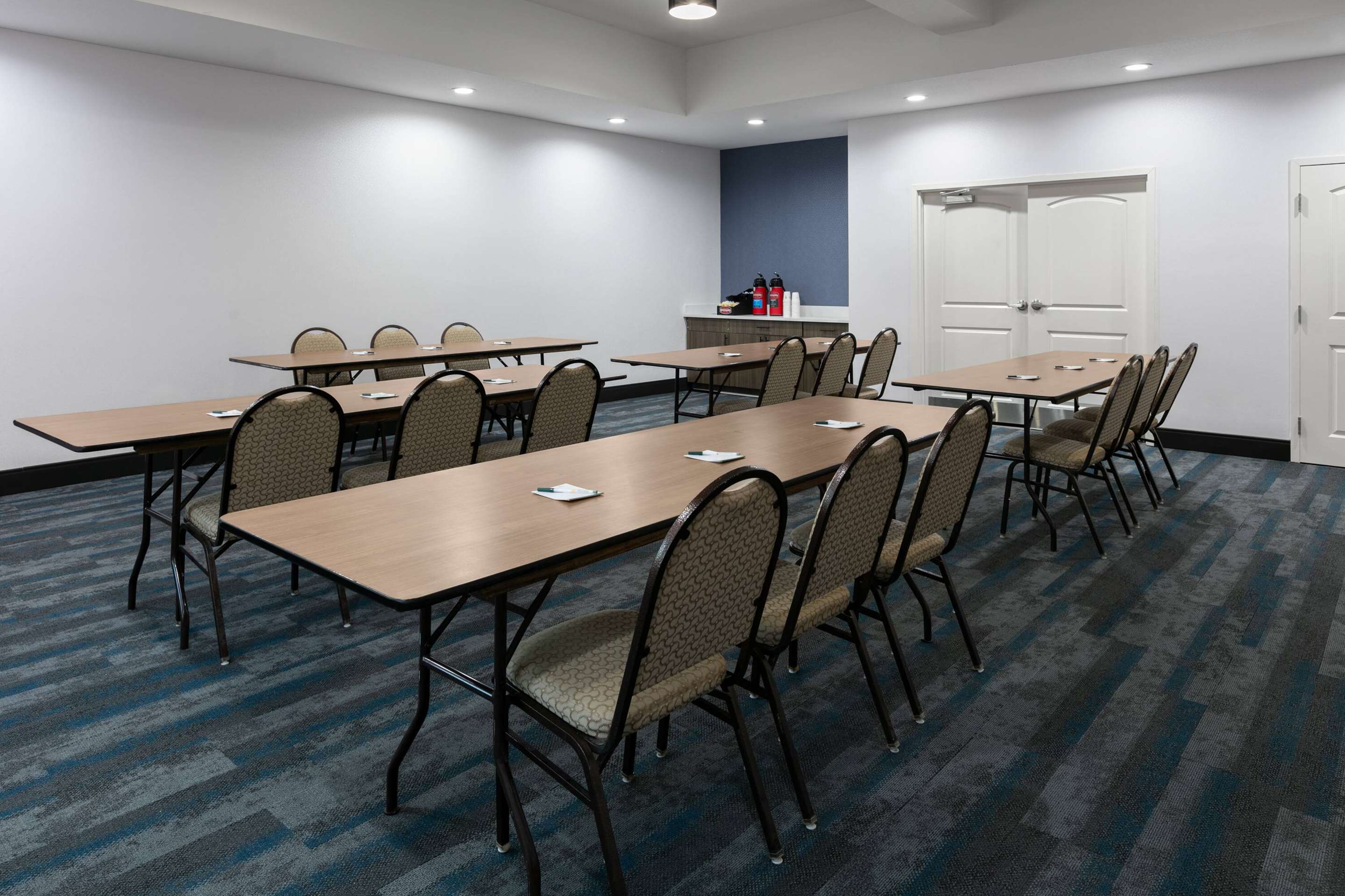 Meeting Room | La Quinta Inn & Suites by Wyndham Burleson