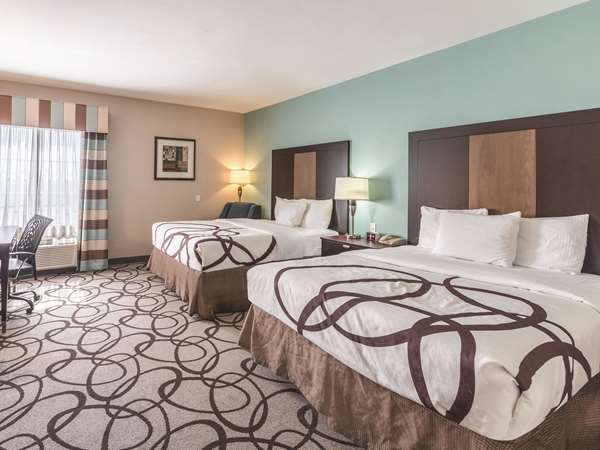  - La Quinta Inn & Suites Lake Worth - I-820, Exit 9 & 10A