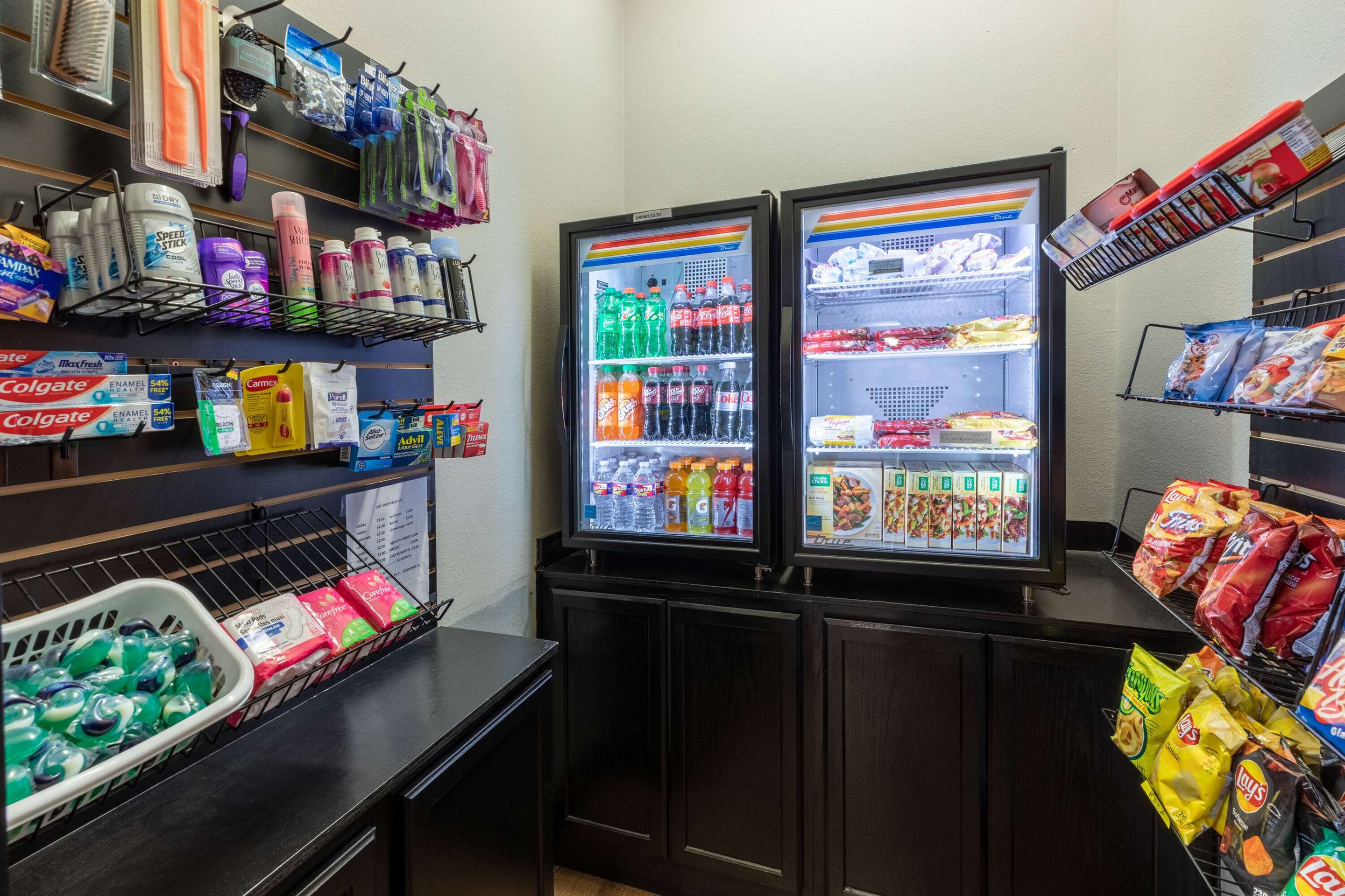 Property amenity | La Quinta Inn & Suites by Wyndham Fort Worth - Lake Worth
