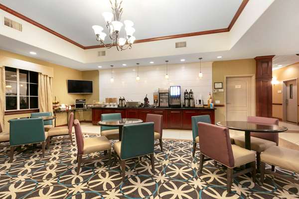  - La Quinta Inn & Suites Lindale - I-20, Exit 556