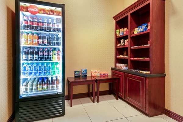  - La Quinta Inn & Suites Lindale - I-20, Exit 556