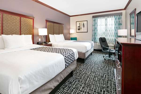  - La Quinta Inn & Suites Lindale - I-20, Exit 556