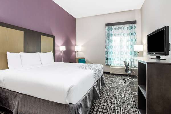  - La Quinta Inn & Suites Hillsboro