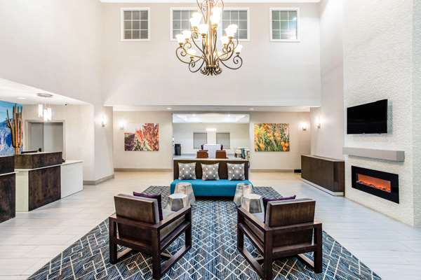  - La Quinta Inn & Suites Hillsboro