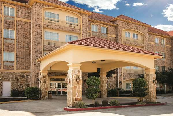 Exterior view - La Quinta Inn & Suites DeSoto