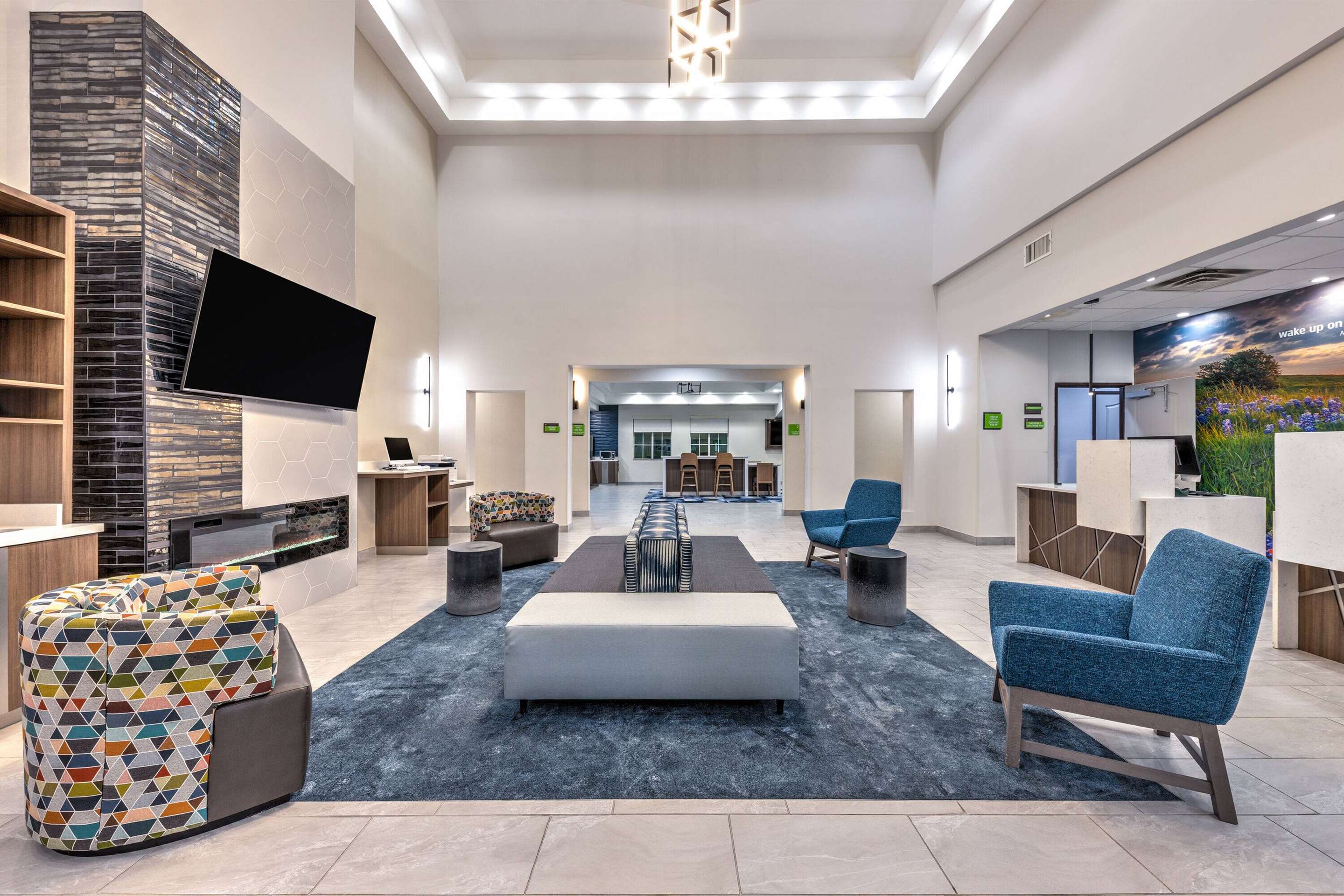 Lobby | La Quinta Inn & Suites by Wyndham Allen at The Village
