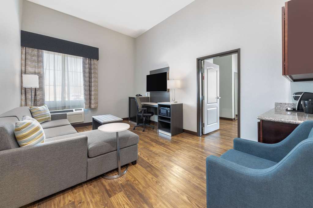 LA QUINTA INN STE ALLEN-guestroom-Guest Room,Suite,On-Site.jpg