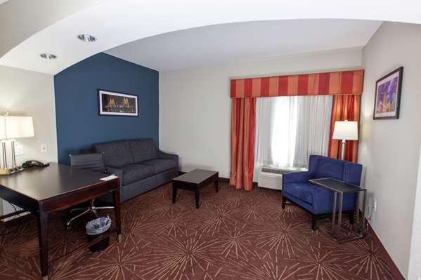  - La Quinta Inn & Suites Normandy Houston - I-10, Exit 778 & 778B