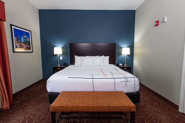 Suite - La Quinta Inn & Suites Normandy Houston - I-10, Exit 778 & 778B