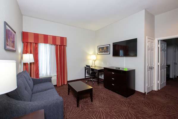 Suite - La Quinta Inn & Suites Normandy Houston - I-10, Exit 778 & 778B