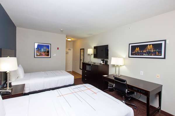  - La Quinta Inn & Suites Normandy Houston - I-10, Exit 778 & 778B