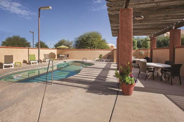 Pool - La Quinta Inn & Suites Northwest Tucson - I-10, Exit 246