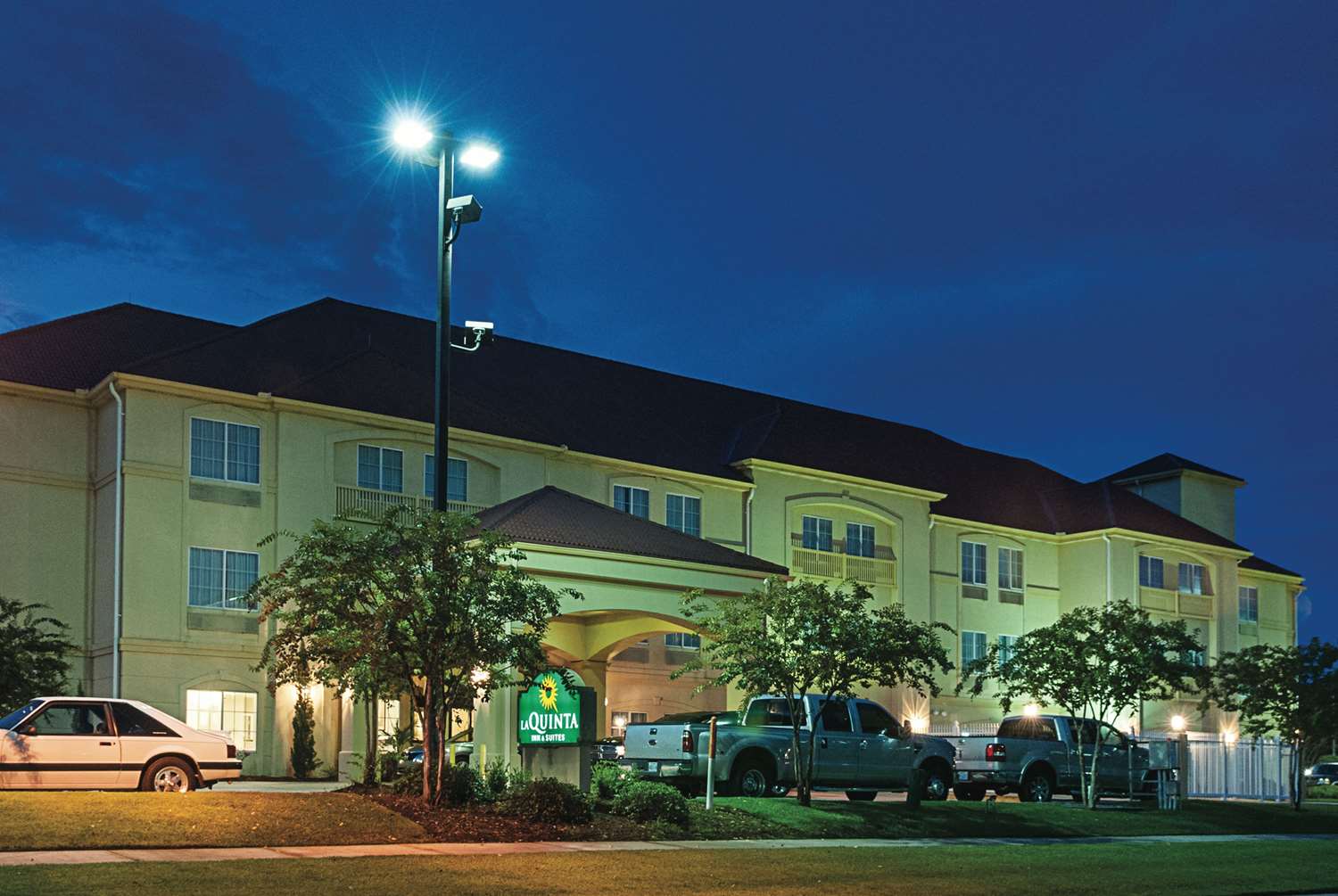 La Quinta Inn & Suites Slidell, LA See Discounts