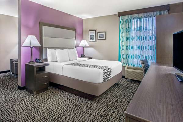 Suite - La Quinta Inn Radford