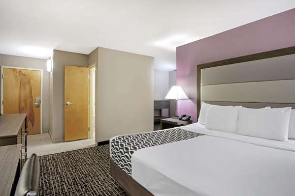 Suite - La Quinta Inn Radford