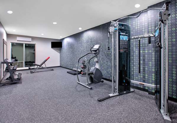 Fitness/ Exercise Room - La Quinta Inn Palestine