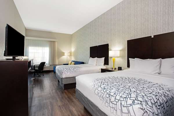 Suite - La Quinta Inn Palestine