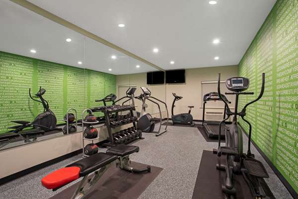 Fitness/ Exercise Room - La Quinta Inn Palestine