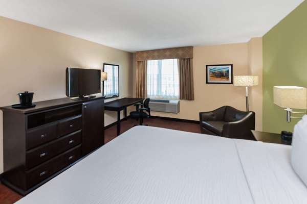  - La Quinta Inn Medical Center San Antonio - I-10, Exit 562