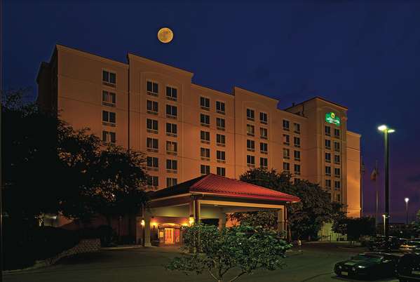 Exterior view - La Quinta Inn Medical Center San Antonio - I-10, Exit 562