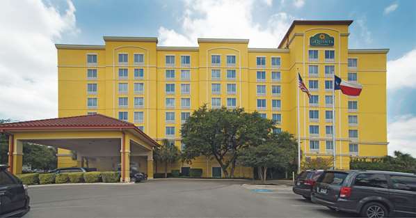 Exterior view - La Quinta Inn Medical Center San Antonio - I-10, Exit 562