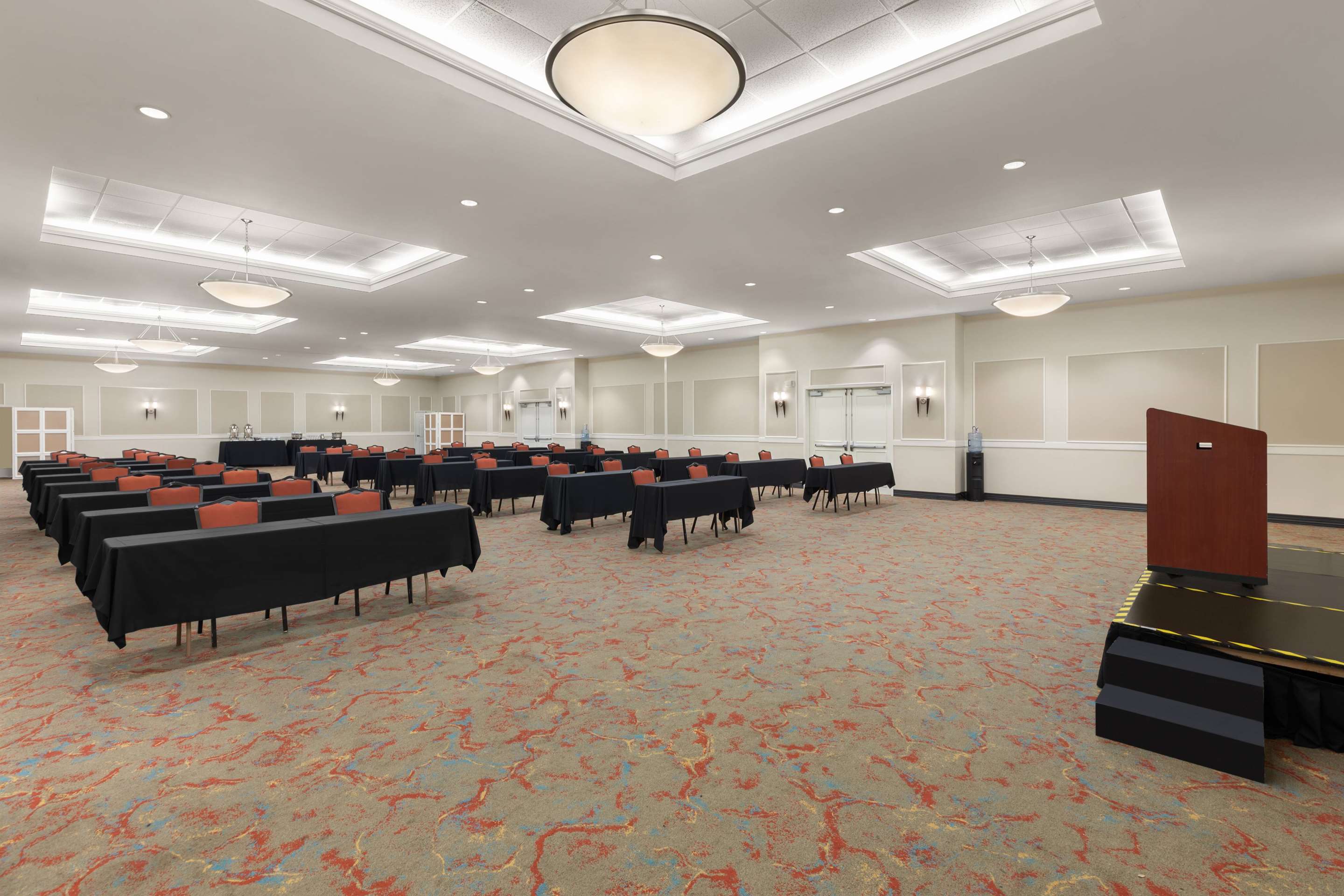 Meeting Room | La Quinta Inn & Suites by Wyndham San Antonio Medical Ctr NW