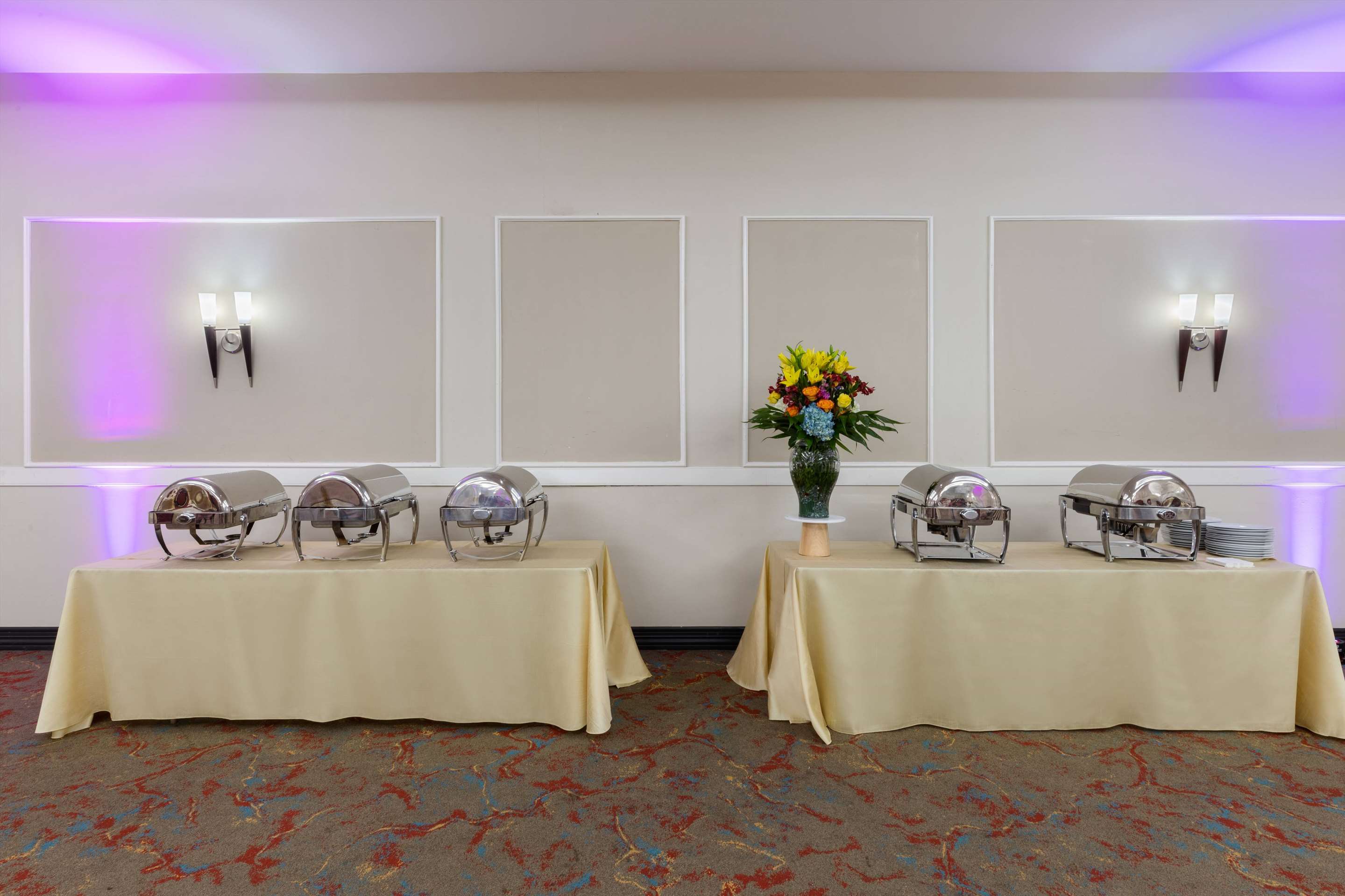 Meeting Room | La Quinta Inn & Suites by Wyndham San Antonio Medical Ctr NW