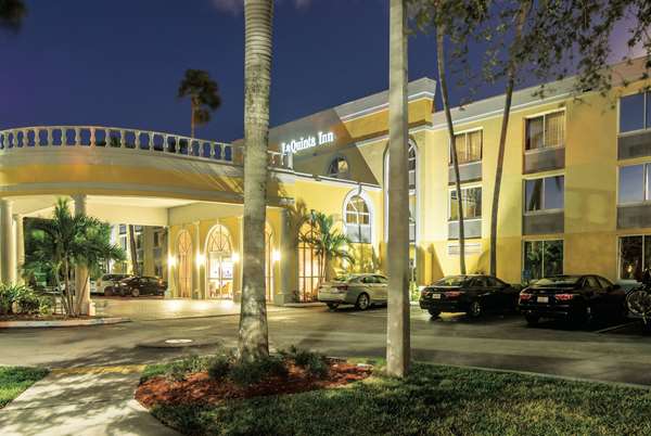 Exterior view - La Quinta Inn & Suites Jupiter