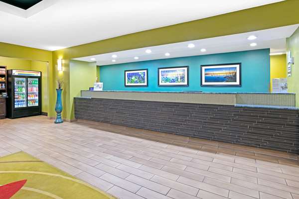  - La Quinta Inn & Suites Paris