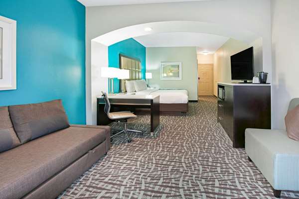 Suite - La Quinta Inn & Suites Paris