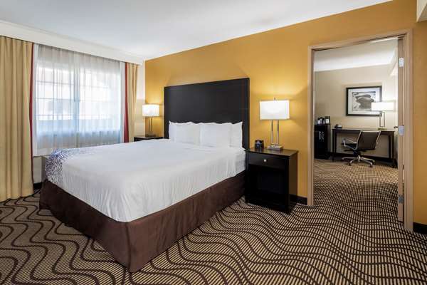 Suite - La Quinta Inn Carlsbad - I-5, Exit 45