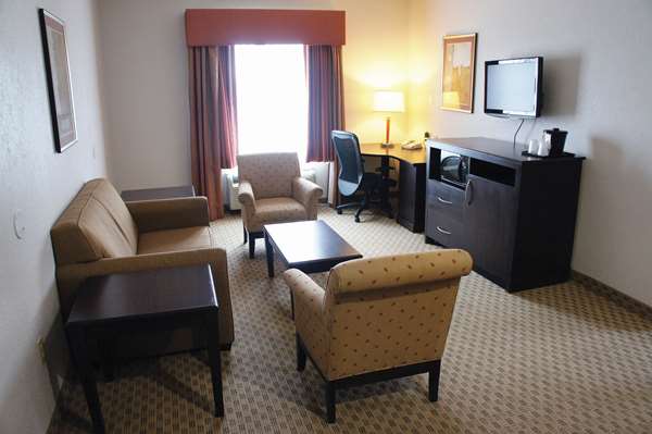 Suite - La Quinta Inn & Suites Orange - I-10, Exit 873