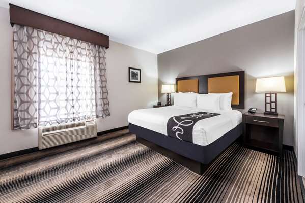 Suite - La Quinta Inn & Suites Orange - I-10, Exit 873