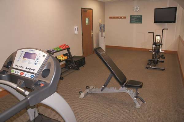 Fitness/ Exercise Room - La Quinta Inn & Suites Carter Lake